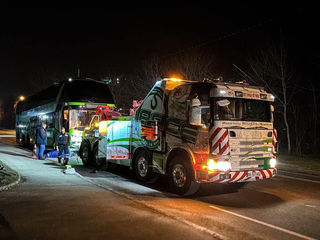Remorquage d'un bus